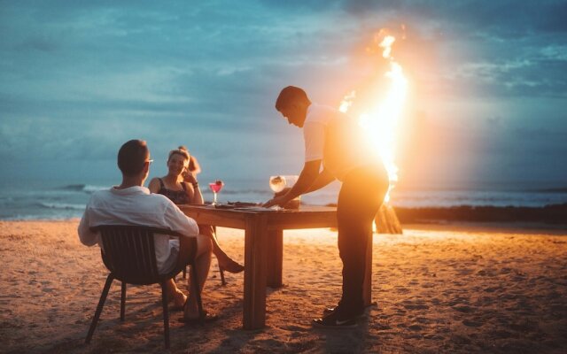 Luxury Beachfront Villa with private pool at Nantipa