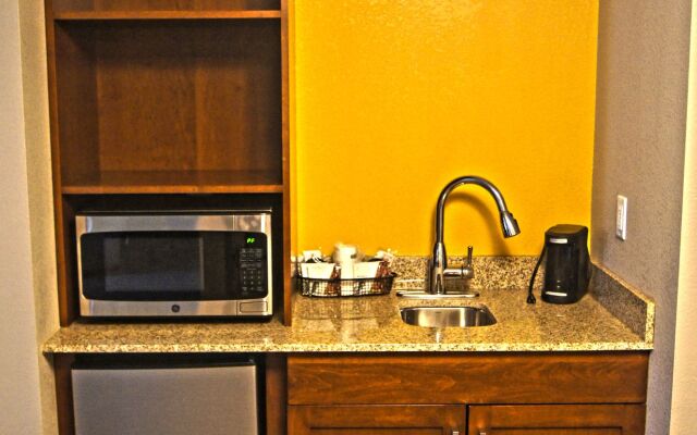 Holiday Inn Express & Suites Cincinnati Riverfront by IHG