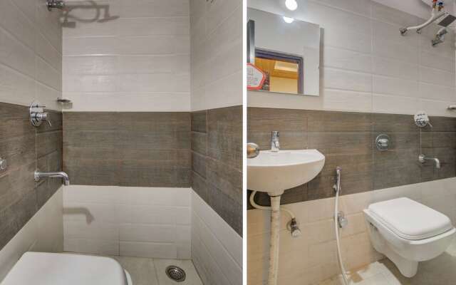 OYO 11915 Varcity Park