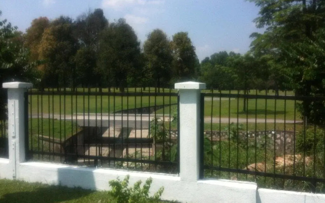 The U Thant