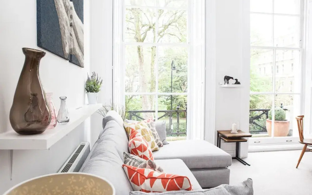 Beautiful 1 Bedroom Apartment in Kensington