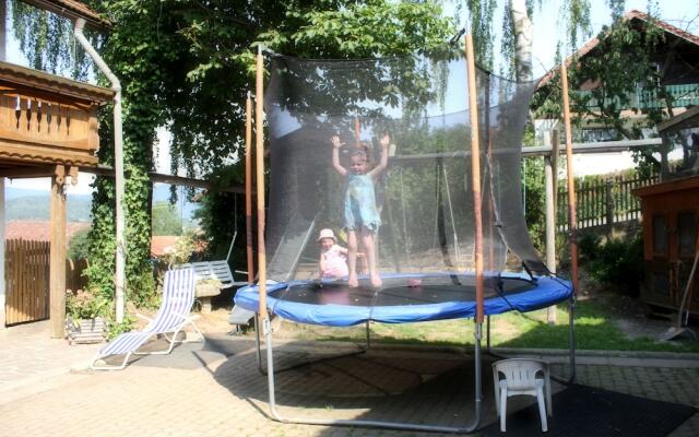 Cozy Apartment with Roof Terrace