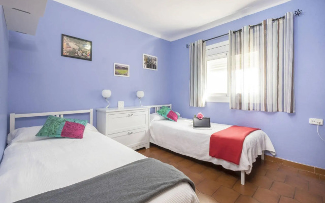 Atico con terraza y Barbacoa, junto linea Metro de BCN