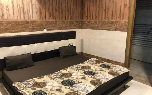 Goroomgo Gaurav Regency Hisar