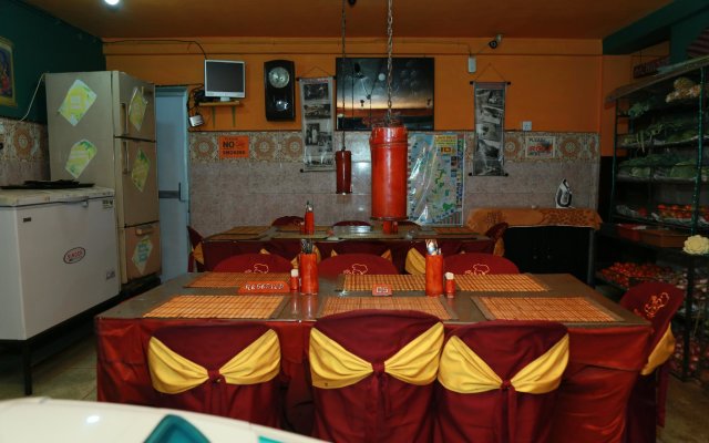 Cool Land Hot Hut