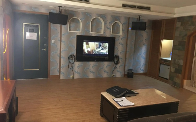 Discovery Motel - Tucheng