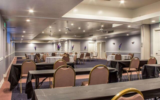 Red Roof Inn Tucson Downtown – University