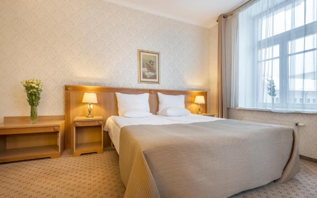 Standard Double room (full double bed) (queen size bed)
