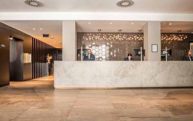 Apex City of London Hotel