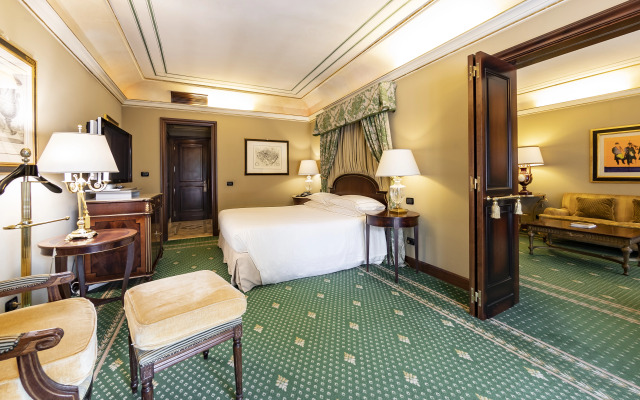 River Château Hotel