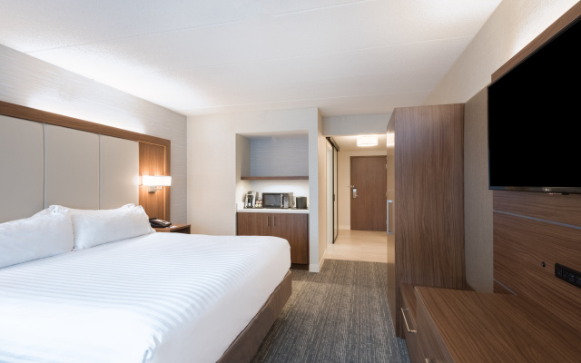 Holiday Inn Express Boston - Waltham by IHG