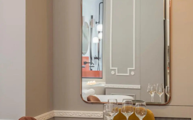 The Orange Haussmann