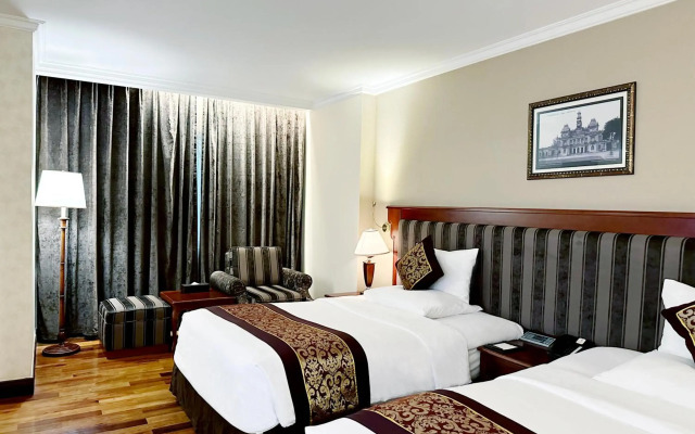 Rex Hotel