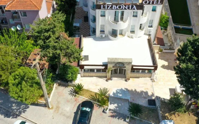 Li̇zboni̇a Çeşme Otel