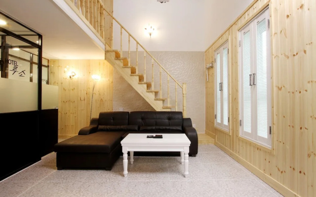 Russo Hotel