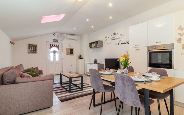 Erin Juricani in Juricani