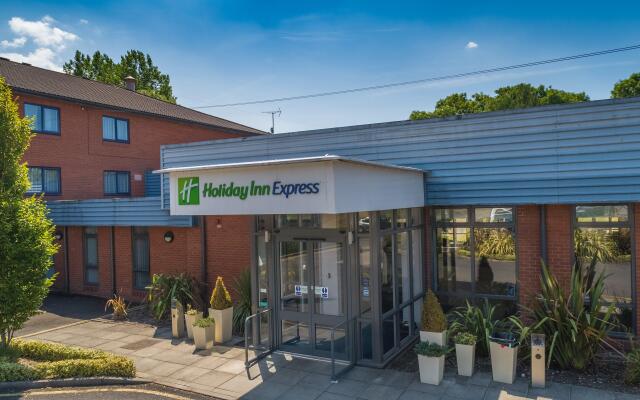 Holiday Inn Express Preston - South, an IHG Hotel