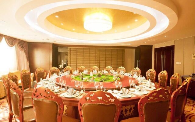 Warmjoy Majesty Hotels