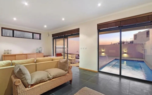 Biccard Blouberg Villa