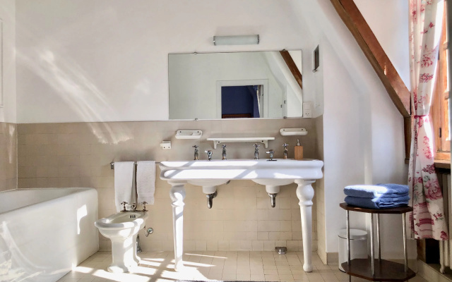 Le Logis D'arniere