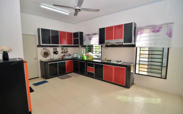 ImpianaCasa Kluang Homestay