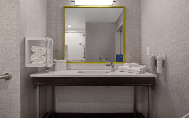 Hampton Inn & Suites Marina