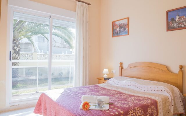 Apartamentos Marineu Canaret