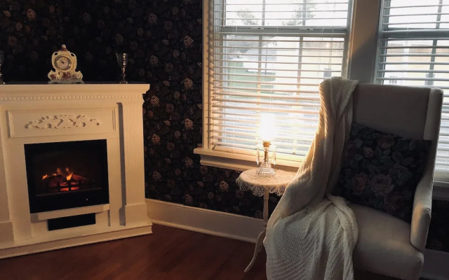 Holder House Rentals