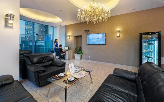 Hotel Aura Design & Garden Pool