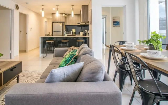 ZEN CENTRAL CBD - 3 Bedroom Apartment
