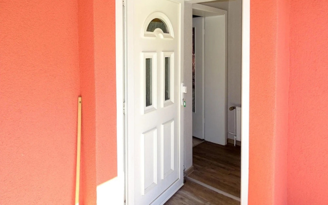 Stunning Home in Klein Warin With Wifi and 2 Bedrooms