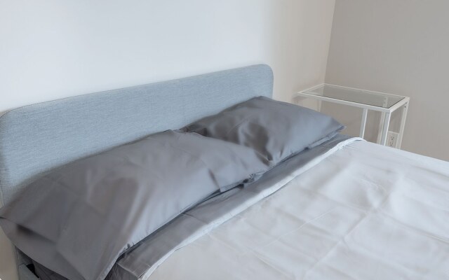 Beautiful 5BR in the HEART of Mile-End