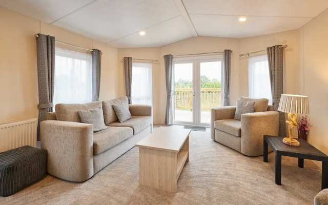 Host Stay Deer View Lodge