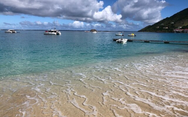 Sunshine SXM Studios