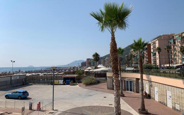 House Mare Bello by Holiday World