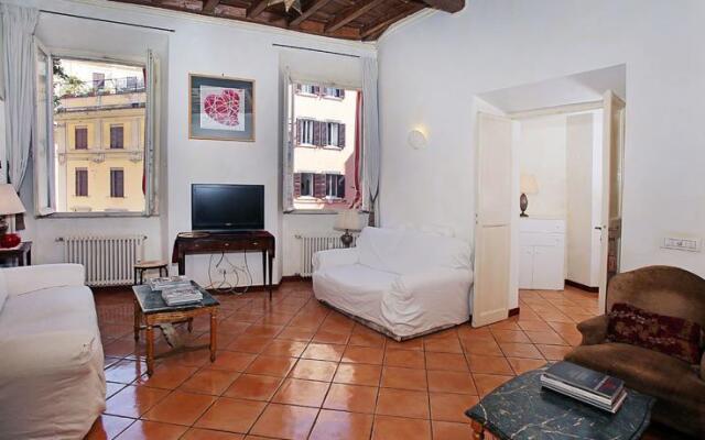 Monti Halldis Apartments