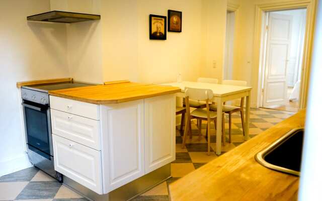 ★185m2 NEW Apartment, City centre, next to Tivoli★