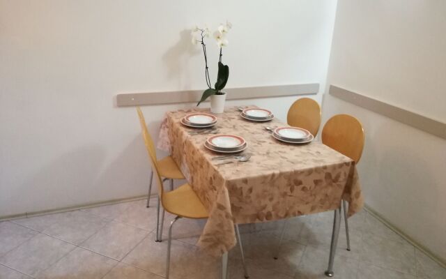 Apartment Robi- swimming pool and beautiful garden A2-crveni Kampor, Island Rab