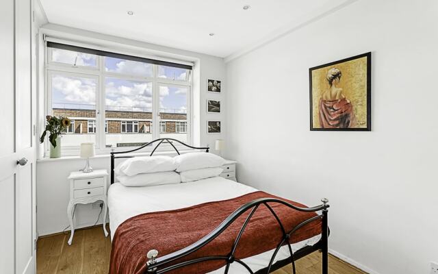 1-bed London Bliss: Putney Gem