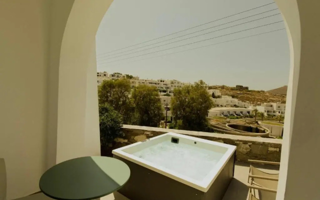 Opal Paros