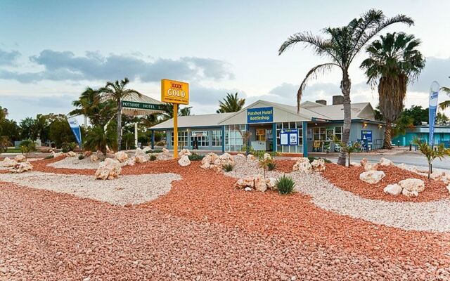 Potshot Hotel Resort