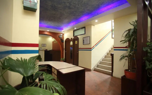 SPOT ON 383 Hotel Himalayan Ashoka
