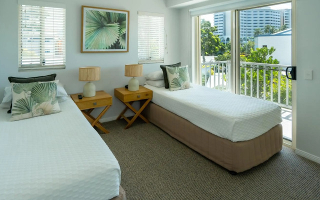 Waters Edge Apartment