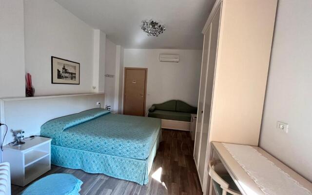 B  B Piazza Dell Unit