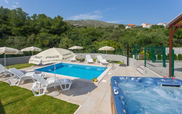 Villa Honey