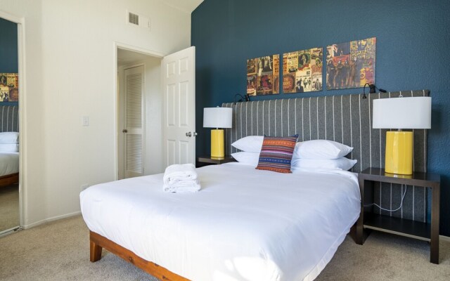 Chic 3br Townhome in Pacific Beach by Wanderjaunt