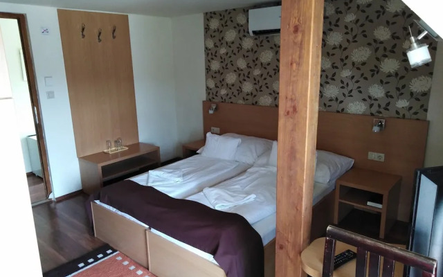 Hotel Viktória Vendégház