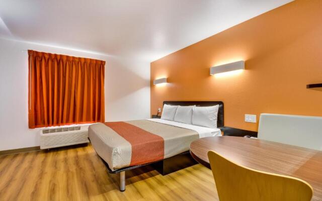 Motel 6