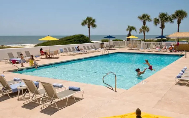 Oceanside Inn and Suites