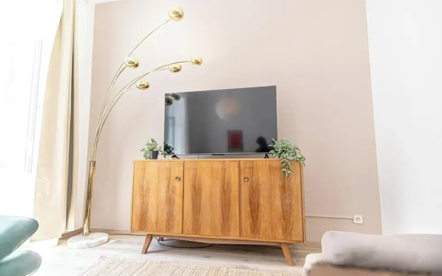 Modern 1BR With 1LR Long Stay in Vienna